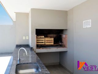 Foto 9 de Venta Departamento De Categoria 1 Piso Con Cochera