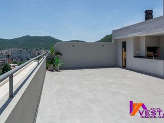 Foto 7 de Venta Departamento De Categoria 1 Piso Con Cochera