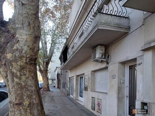 PH en venta - 3 Dormitorios 1 Baño - 93Mts2 - La Plata