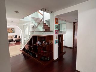 Foto 5 de LINDA CASA EN VENTA CON 5 DORMITORIOS EN CHACARILLA