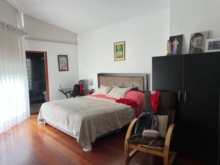 Foto 7 de LINDA CASA EN VENTA CON 5 DORMITORIOS EN CHACARILLA