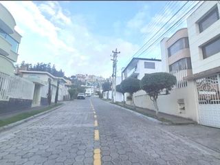 Venta de Depto  2 Dormitorios  118m2  en la Urbanización Balcón del Norte I Condado - Quito