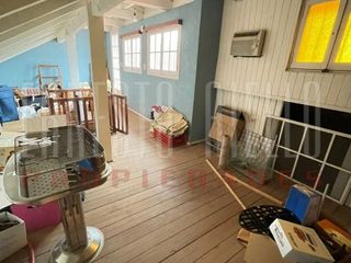 Foto 8 de VENTA HERMOSA CASA 5AMB EN QUILMES CENTRO CON PATIO, TERRAZA, PLAYROOM Y COCHERA PARA DOS AUTOS.