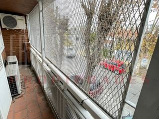 Foto 6 de VENTA HERMOSA CASA 5AMB EN QUILMES CENTRO CON PATIO, TERRAZA, PLAYROOM Y COCHERA PARA DOS AUTOS.