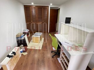 Foto 12 de VENTA HERMOSA CASA 5AMB EN QUILMES CENTRO CON PATIO, TERRAZA, PLAYROOM Y COCHERA PARA DOS AUTOS.