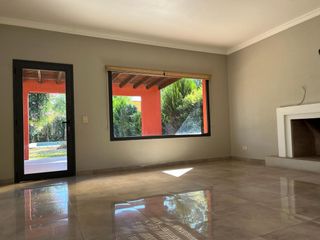 Foto 4 de Casa en alquiler en La Pilarica