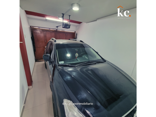 Foto 3 de VENDO CASA DE 3 PISOS URB. SAN ISIDRO - TRUJILLO CERCA AL MALL