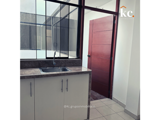 Foto 5 de VENDO CASA DE 3 PISOS URB. SAN ISIDRO - TRUJILLO CERCA AL MALL