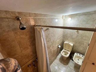 PH en venta - 3 Dormitorios 1 Baño - Depósito - 250Mts2 - Barracas