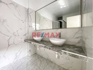 Foto 12 de Local Comercial De 3 Pisos , Con Acabados A1 ! Listo Para Iniciar Tu Negocio