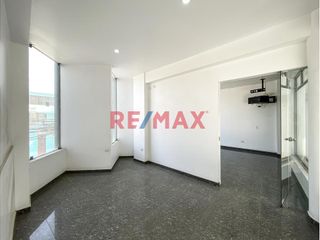 Foto 8 de Local Comercial De 3 Pisos , Con Acabados A1 ! Listo Para Iniciar Tu Negocio