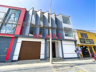 Foto 1 de Local Comercial De 3 Pisos , Con Acabados A1 ! Listo Para Iniciar Tu Negocio