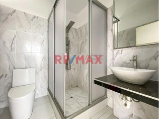 Foto 6 de Local Comercial De 3 Pisos , Con Acabados A1 ! Listo Para Iniciar Tu Negocio