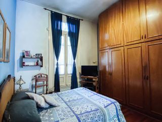 Casa en venta - 3 Dormitorios 1 Baño 2 Cocheras - 250Mts2 - La Plata