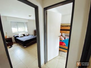 Dúplex en venta - 2 dormitorios 2 baños - Cochera - 100 mts2  - Los Hornos