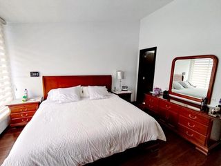 Foto 9 de EN VENTA CASA REMODELADA SECTOR BATAN BAJO