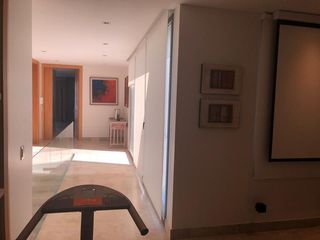 Foto 40 de Excelente casa moderna en Albanueva, como nueva, gran calidad, pileta, amarra frente al rio