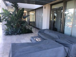 Foto 44 de Excelente casa moderna en Albanueva, como nueva, gran calidad, pileta, amarra frente al rio
