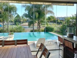 Foto 48 de Excelente casa moderna en Albanueva, como nueva, gran calidad, pileta, amarra frente al rio