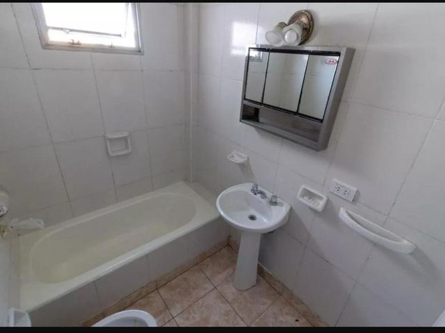 Departamento en venta - 2 Dormitorios 1 Baño - 67Mts2 - Avellaneda
