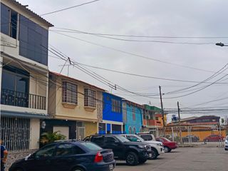 Foto 3 de VENDO AMPLIA CASA RENTERA 3 PISOS  EN CDLA LOS ESTEROS