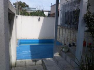 Foto 23 de CASA DE 5 AMB EN IMPECABLE ESTADO A PASOS DE AV. CAZÓN