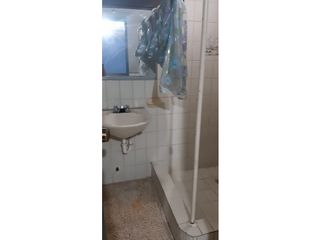 Foto 10 de VENDO AMPLIA CASA EN SAMANES 3