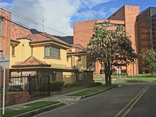 Casa en venta en Santa Barbara, Bogotá
