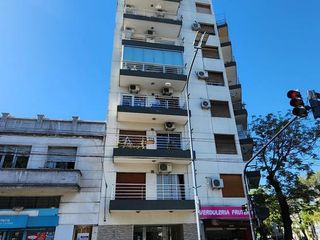 Foto 1 de Departamento 3 Ambientes Parque Patricios