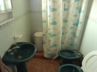 Casa en venta con 3 dormitorios mas departamento 3 ambientes