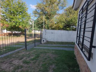Casa en venta con 3 dormitorios mas departamento 3 ambientes