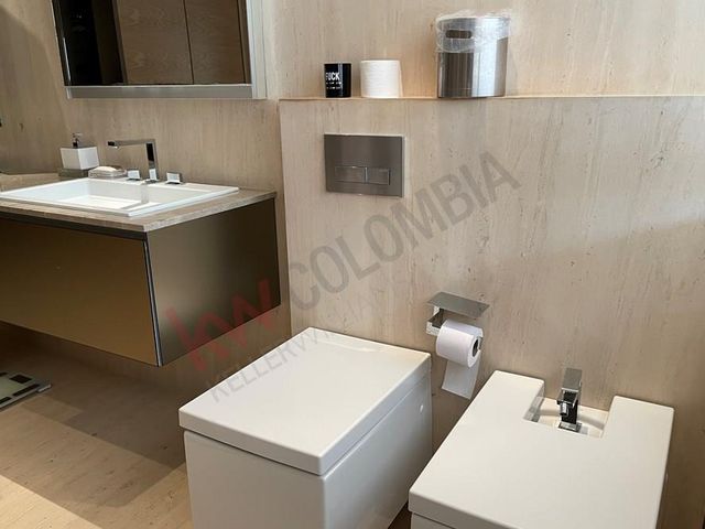 Apartamento LUXURY en Venta, completamente amoblado, en Alto prado-7901