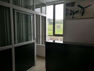 Foto 3 de VENDO BODEGA INDUSTRIAL SUR DE QUITO, ALTO IMPACTO