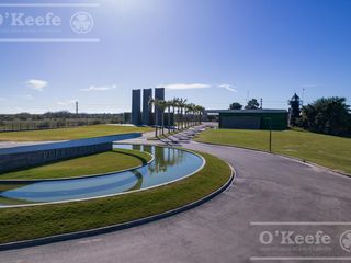 Lote en venta en los canales de Puerto Nizuc