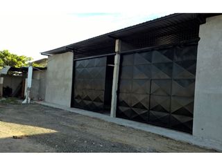 Foto 1 de Bodega de venta en Manta zona norte