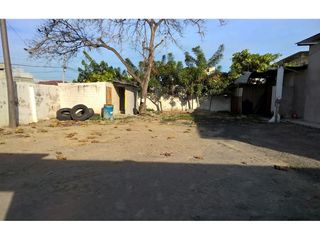 Foto 11 de Bodega de venta en Manta zona norte