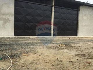 Foto 10 de Bodega de venta en Manta zona norte