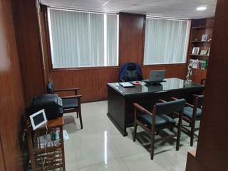 Foto 1 de OFICINAS EN  VENTA/ ALQUILER EN EL CENTRO, CERCA DEL MALECON 2000, GUAYAQUIL
