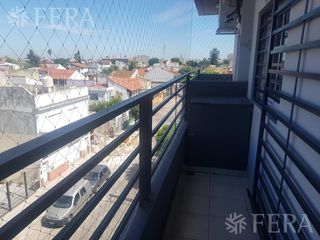 Alquiler de departamento de 2 ambientes con balcón en Villa Dominico