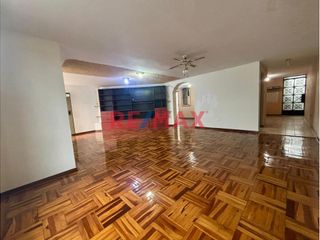 Foto 2 de Alquiler De Departamento En Urb Las Quintanas Para Empresa