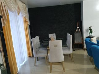Foto 7 de Venta de casa en San Marino