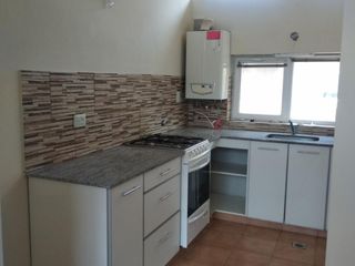 Foto 7 de Se Vende Cómodo Departamento de Dos Dormitorios en Villa P.  La Cascada