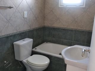 Foto 5 de Se Vende Cómodo Departamento de Dos Dormitorios en Villa P.  La Cascada