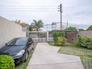 VENTA DEPARTAMENTO/DUPLEX 3 AMBIENTES CASTELAR
