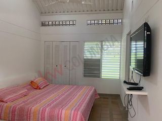 En Venta Casa Campestre en Ricaurte (Cundinamarca), Condominio Puerto Peñalisa