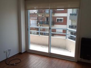 Foto 8 de RETASADO!!! - 2 AMB EXCEL UBICACION - COCINA INDEPENDIENTE