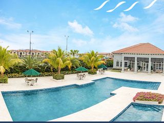 Foto 27 de Venta de Casa Modelo Marina en Urb. Casa Laguna, Samborondon, cerca de Plaza Lagos, C.C. Dorado.