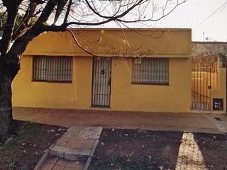 Casa - 2 dormitorios - Lomas de Zamora Oeste