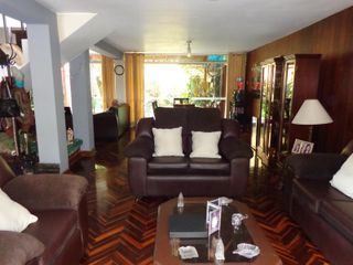 Foto 19 de SE VENDE CASA EN URB. CHAMA - SURCO