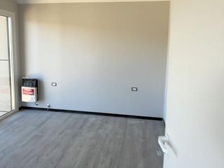 Foto 12 de Venta CASA DUPLEX 3 amb 95m2 a 200m del lago - Bariloche -